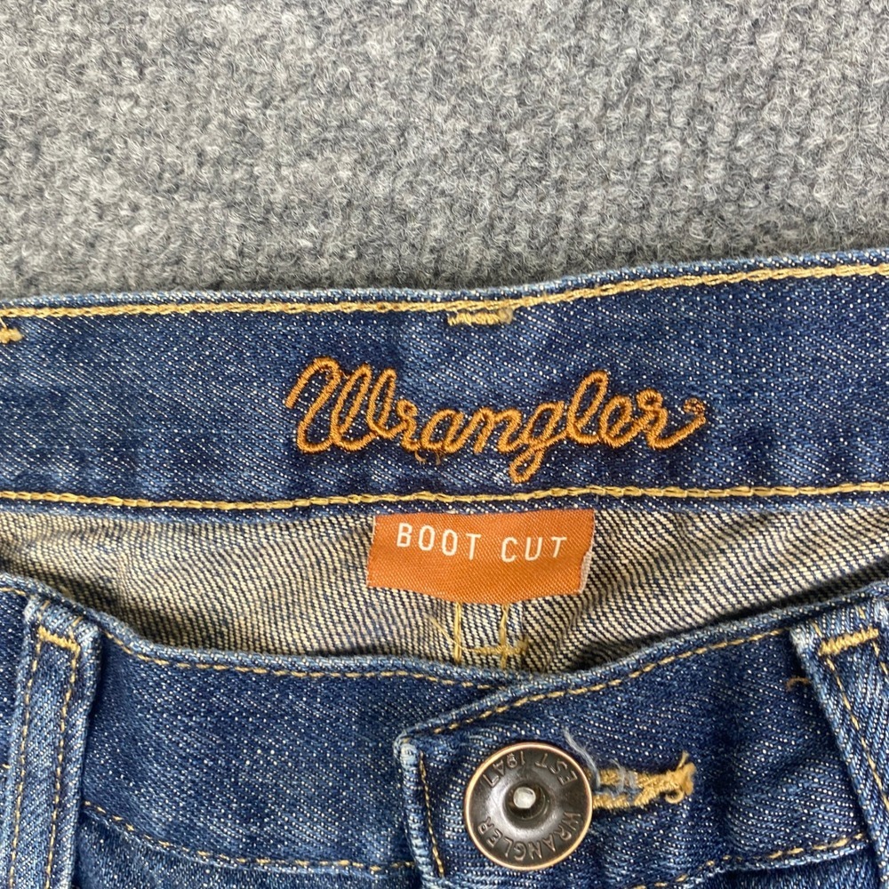Wrangler Mens WRT20NS Retro Boot Cut Blue Denim Jeans 31x34 Medium Wash - Picture 4 of 9